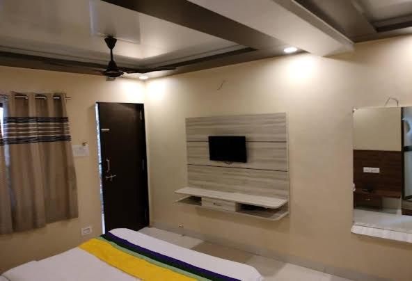 Hotel President House Matheran Dış mekan fotoğraf